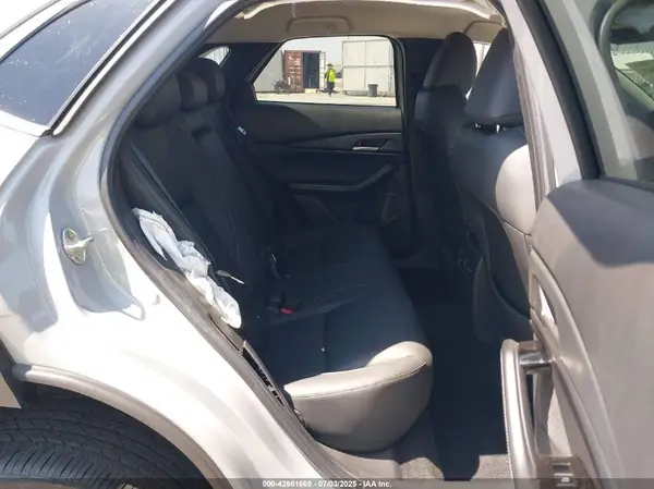 3MVDMBBMXSM832218 2025 MAZDA CX-30 - Image 8