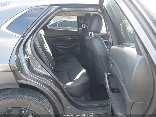 3MVDMBBMXSM857359 2025 MAZDA CX-30 - Image 8