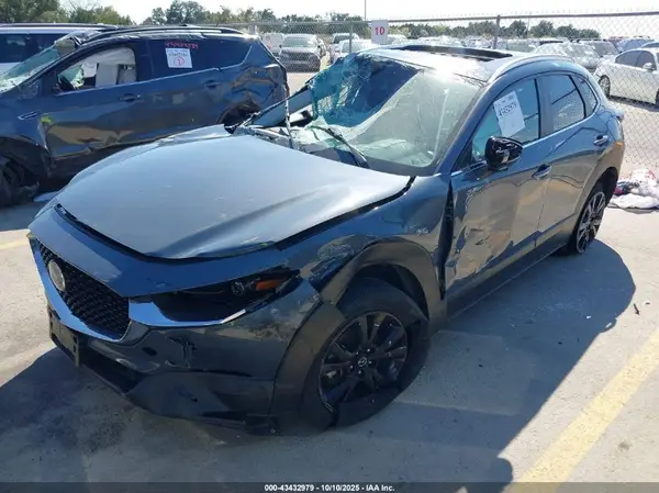 3MVDMBCL4NM433721 2022 MAZDA CX-30 - Image 2