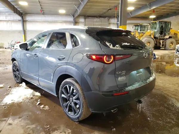 3MVDMBCL5NM406916 2022 MAZDA CX-30 - Image 2