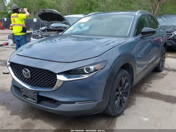 3MVDMBCL5NM422551 2022 MAZDA CX-30 - Image 2