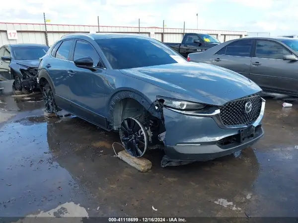 3MVDMBCL6NM410232 2022 MAZDA CX-30 - Image 1