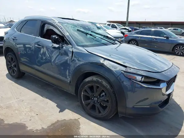 3MVDMBCL6NM410330 2022 MAZDA CX-30 - Image 1