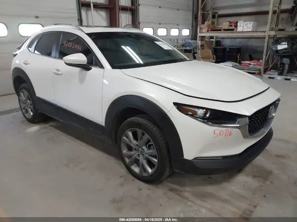 3MVDMBCL6NM457972 2022 MAZDA CX-30 - Image 1