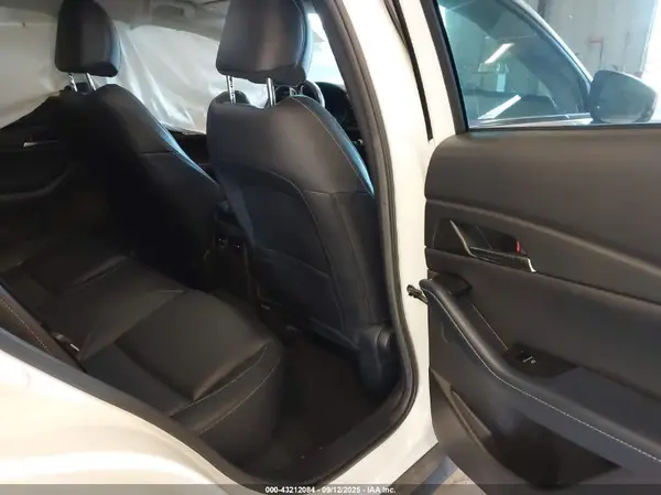 3MVDMBCL7MM212757 2021 MAZDA CX-30 - Image 8