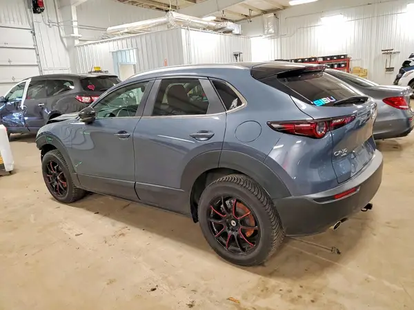 3MVDMBCL7NM423927 2022 MAZDA CX-30 - Image 2