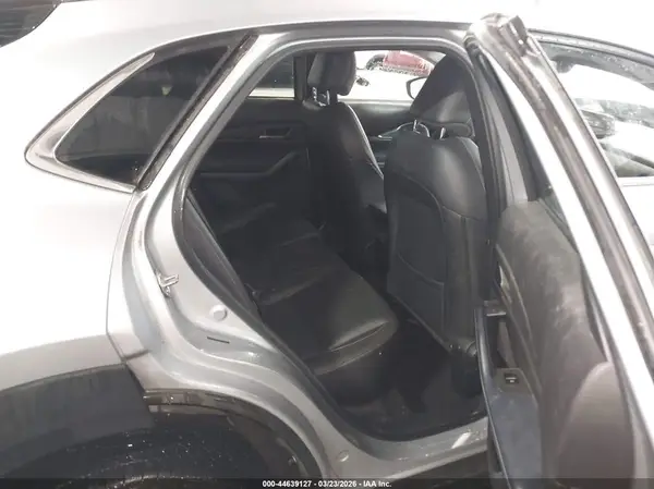 3MVDMBCL9LM117485 2020 MAZDA CX-30 - Image 8