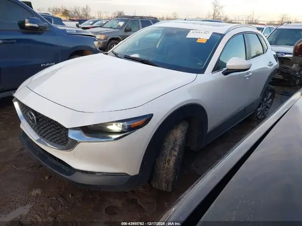 3MVDMBCLXNM424571 2022 MAZDA CX-30 - Image 2