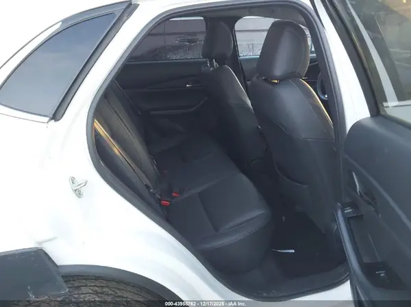 3MVDMBCLXNM424571 2022 MAZDA CX-30 - Image 8