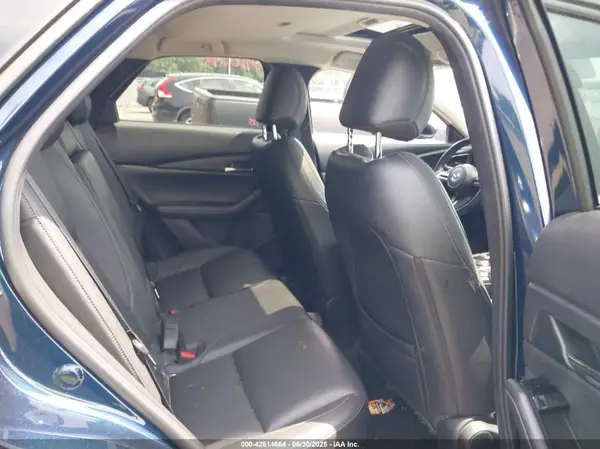3MVDMBCLXNM430600 2022 MAZDA CX-30 - Image 8