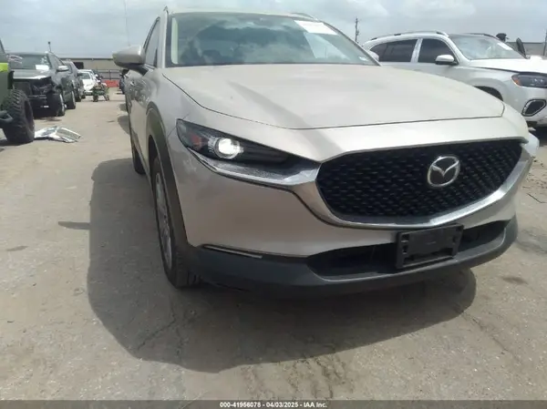 3MVDMBCLXNM456467 2022 MAZDA CX-30 - Image 1