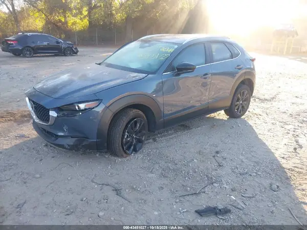 3MVDMBCM2RM637027 2024 MAZDA CX-30 - Image 2
