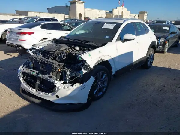 3MVDMBCM2SM752152 2025 MAZDA CX-30 - Image 2