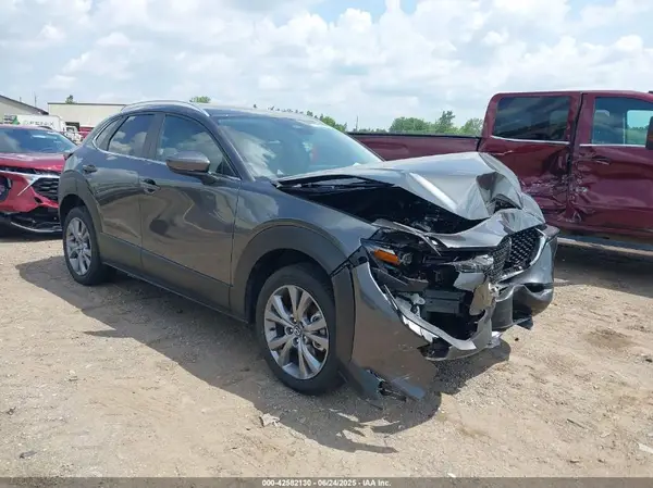 3MVDMBCM2SM776872 2025 MAZDA CX-30 - Image 1