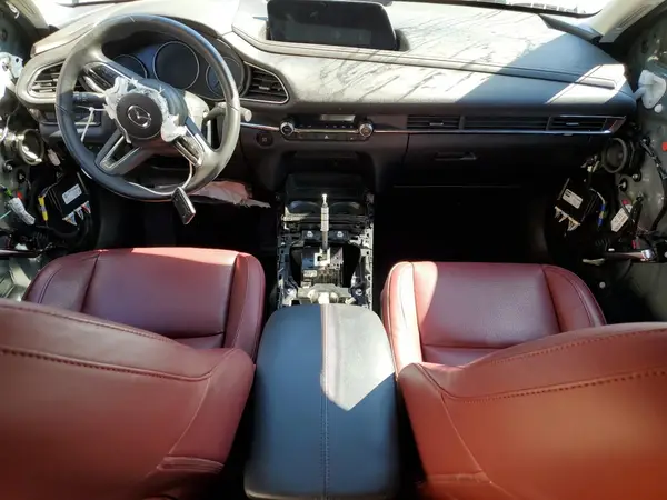 3MVDMBCM2SM777049 2025 MAZDA CX-30 - Image 8