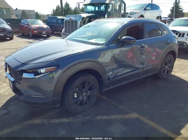 3MVDMBCM2SM832745 2025 MAZDA CX-30 - Image 2