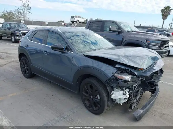 3MVDMBCM3PM558950 2023 MAZDA CX-30 - Image 1