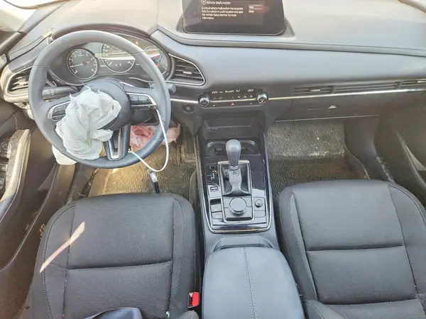 3MVDMBCM3SM752094 2025 MAZDA CX-30 - Image 8