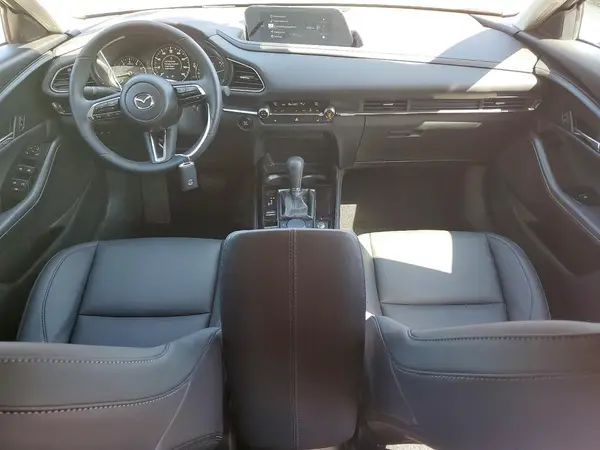 3MVDMBCM3SM752435 2025 MAZDA CX-30 - Image 8
