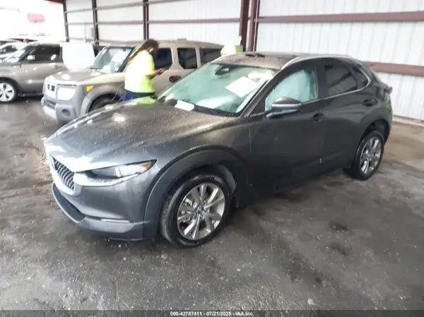 3MVDMBCM3SM753889 2025 MAZDA CX-30 - Image 2