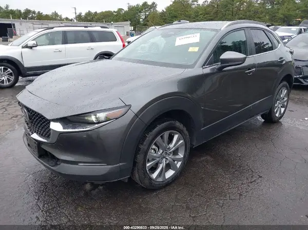 3MVDMBCM3SM776377 2025 MAZDA CX-30 - Image 2