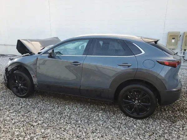 3MVDMBCM3SM777562 2025 MAZDA CX-30 - Image 2