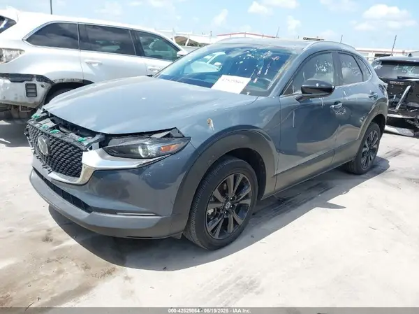 3MVDMBCM4RM651155 2024 MAZDA CX-30 - Image 2