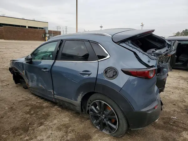 3MVDMBCM4SM773617 2025 MAZDA CX-30 - Image 2