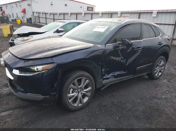 3MVDMBCM4SM823867 2025 MAZDA CX-30 - Image 2