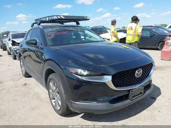 3MVDMBCM5PM588600 2023 MAZDA CX-30 - Image 1