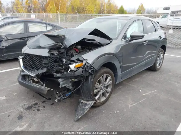 3MVDMBCM5SM750864 2025 MAZDA CX-30 - Image 2