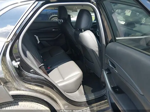 3MVDMBCM6SM763591 2025 MAZDA CX-30 - Image 8