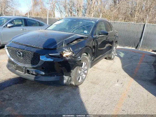 3MVDMBCM6SM776115 2025 MAZDA CX-30 - Image 2