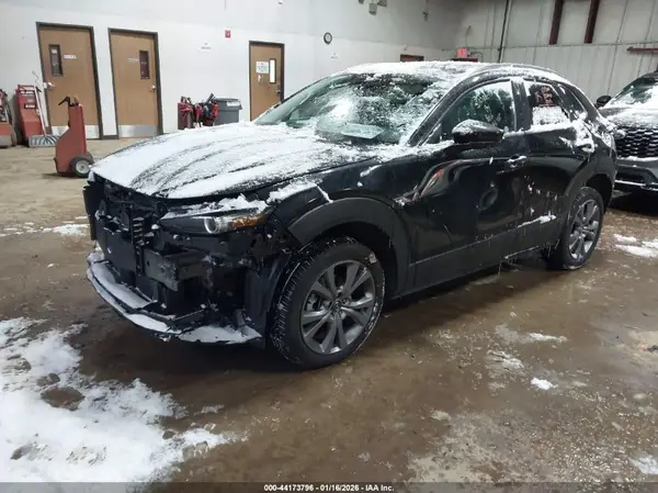 3MVDMBCM6SM812885 2025 MAZDA CX-30 - Image 2