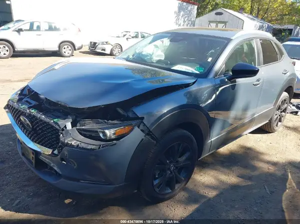 3MVDMBCM7RM647956 2024 MAZDA CX-30 - Image 2