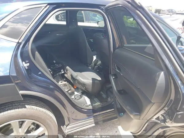 3MVDMBCM7SM754527 2025 MAZDA CX-30 - Image 8