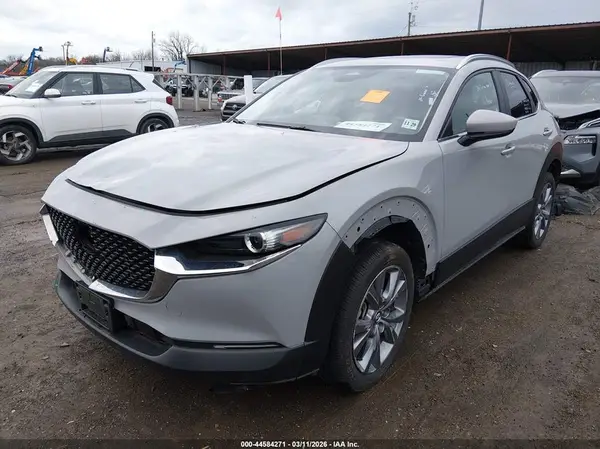 3MVDMBCM7SM782165 2025 MAZDA CX-30 - Image 2
