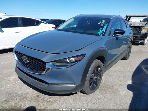 3MVDMBCM7SM790525 2025 MAZDA CX-30 - Image 2