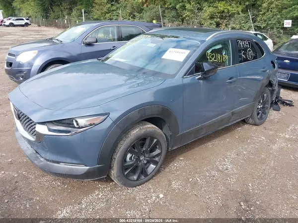3MVDMBCM7SM794297 2025 MAZDA CX-30 - Image 2