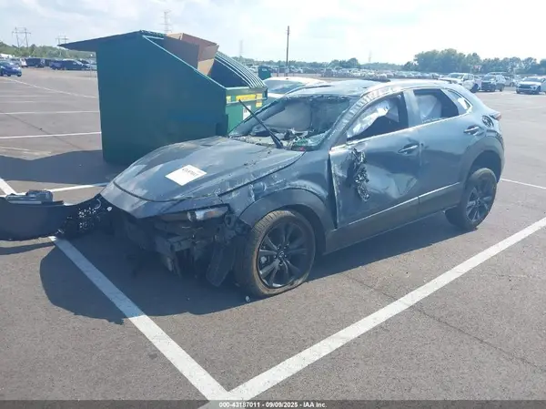 3MVDMBCM7SM796485 2025 MAZDA CX-30 - Image 2