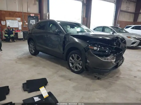 3MVDMBCM7SM821899 2025 MAZDA CX-30 - Image 1