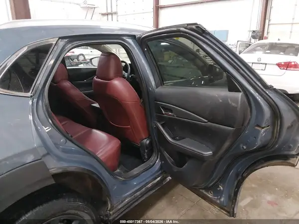 3MVDMBCM8PM568549 2023 MAZDA CX-30 - Image 8