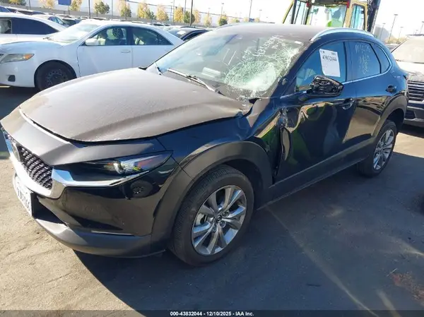 3MVDMBCM8PM582063 2023 MAZDA CX-30 - Image 2
