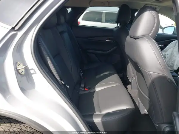 3MVDMBCM8SM758974 2025 MAZDA CX-30 - Image 8