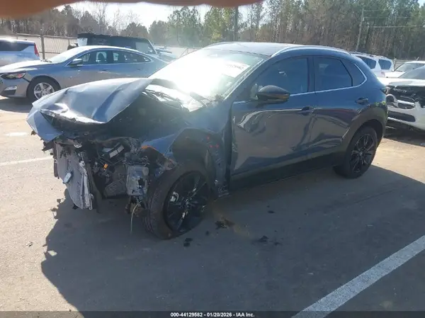 3MVDMBCM8SM779890 2025 MAZDA CX-30 - Image 2