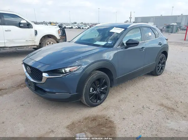 3MVDMBCM8SM780456 2025 MAZDA CX-30 - Image 2