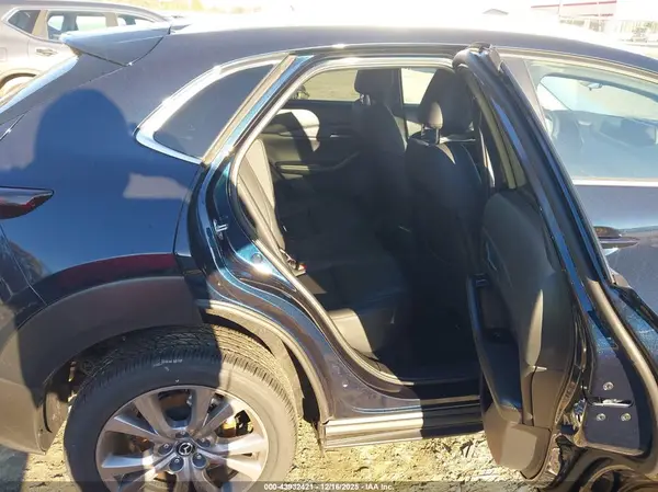 3MVDMBCM8SM849551 2025 MAZDA CX-30 - Image 8
