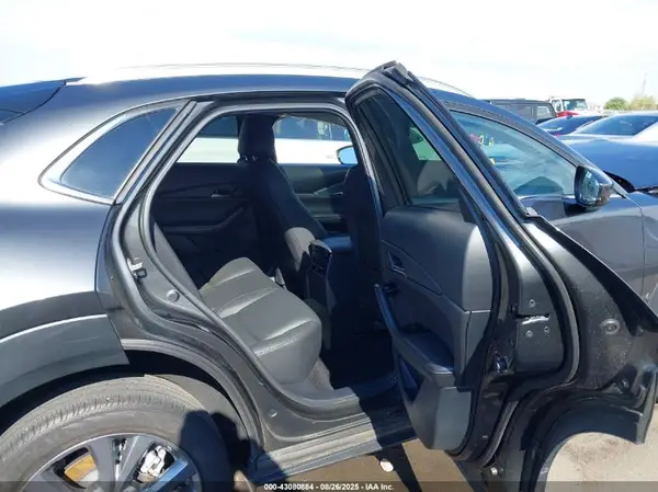 3MVDMBCM9RM689741 2024 MAZDA CX-30 - Image 8