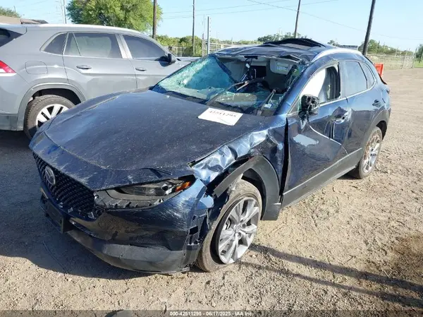 3MVDMBCM9SM767831 2025 MAZDA CX-30 - Image 2
