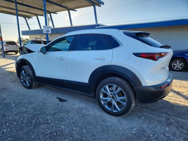 3MVDMBCM9SM768851 2025 MAZDA CX-30 - Image 2